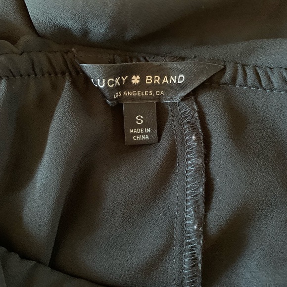 LUCKY BRAND ONE SHOULDER TOP WITH BEADED DETAIL ON RUFFLES - Picture 6 of 7